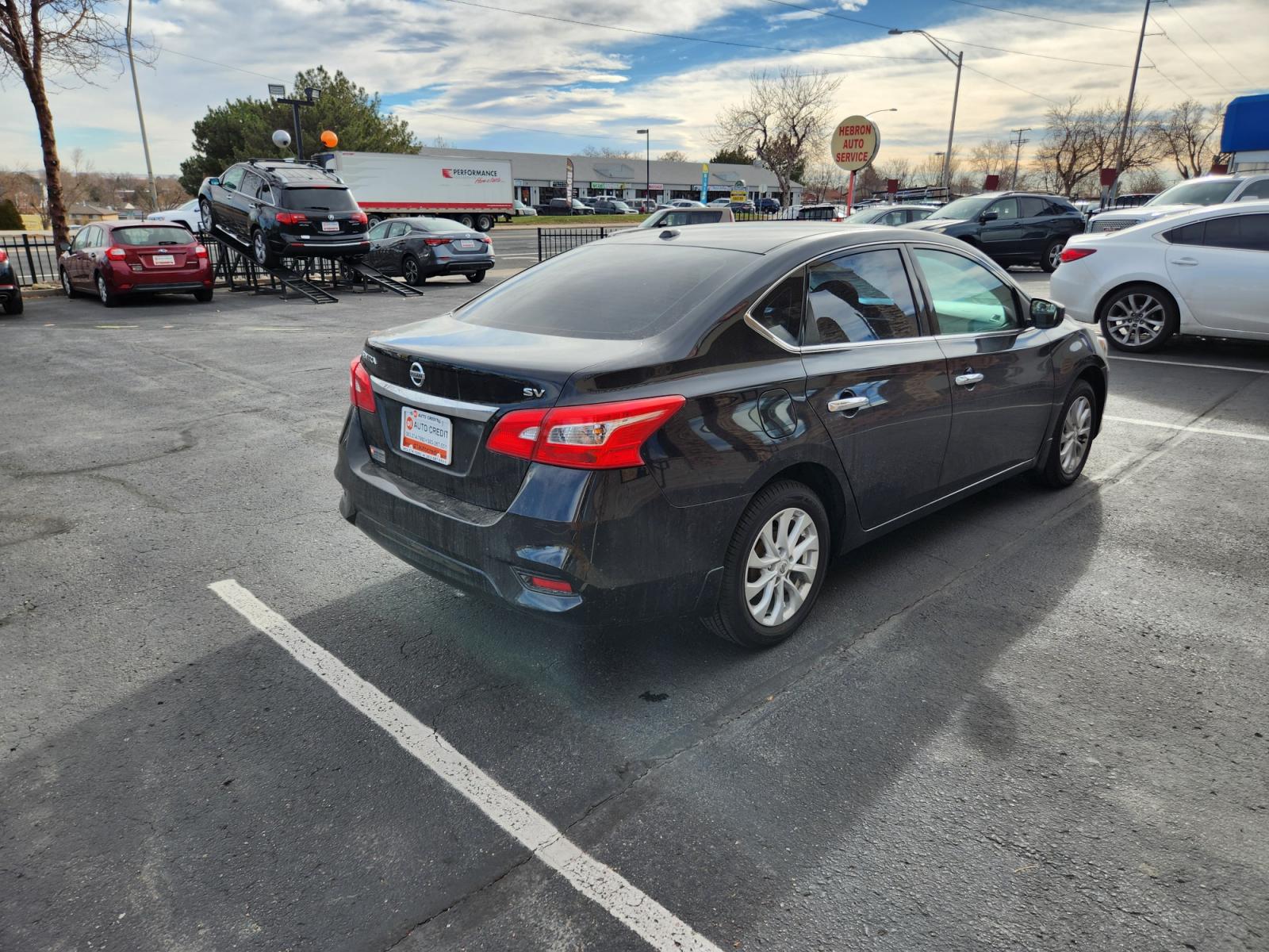 2017 NISSAN SENTRA S 6MT (3N1AB7AP2HY) with an 1.8L L4 SFI DOHC 16 engine, located at 8595 Washington St., Thornton, CO, 80229, (303) 287-5511, 39.852348, -104.978447 - Looking for a reliable and affordable pre-owned vehicle in the Thornton, CO area? Look no further than D1 Auto Credit - Thornton. Located in Thornton, CO, D1 Auto Credit is a trusted used car dealer serving customers in Denver County, Jefferson County, Adams County, and surrounding areas. Whether yo - Photo #5